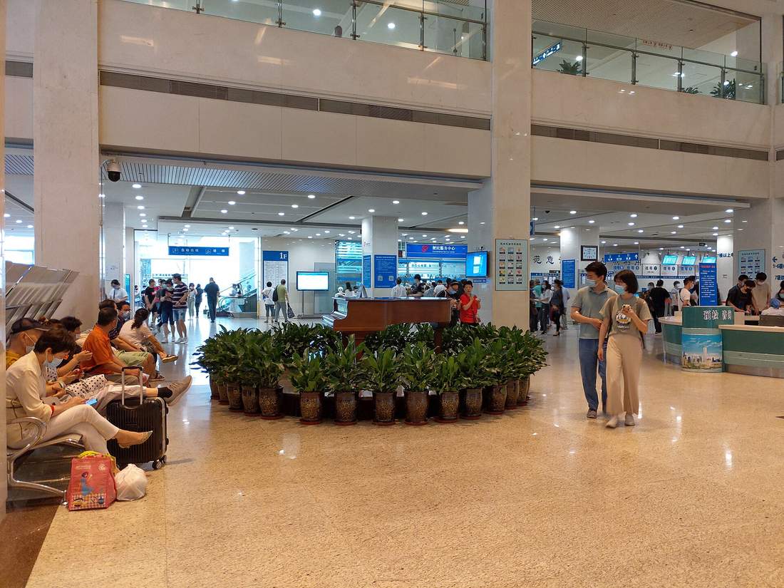 Outpatient lobby of Ruijin Hospital, Shanghai